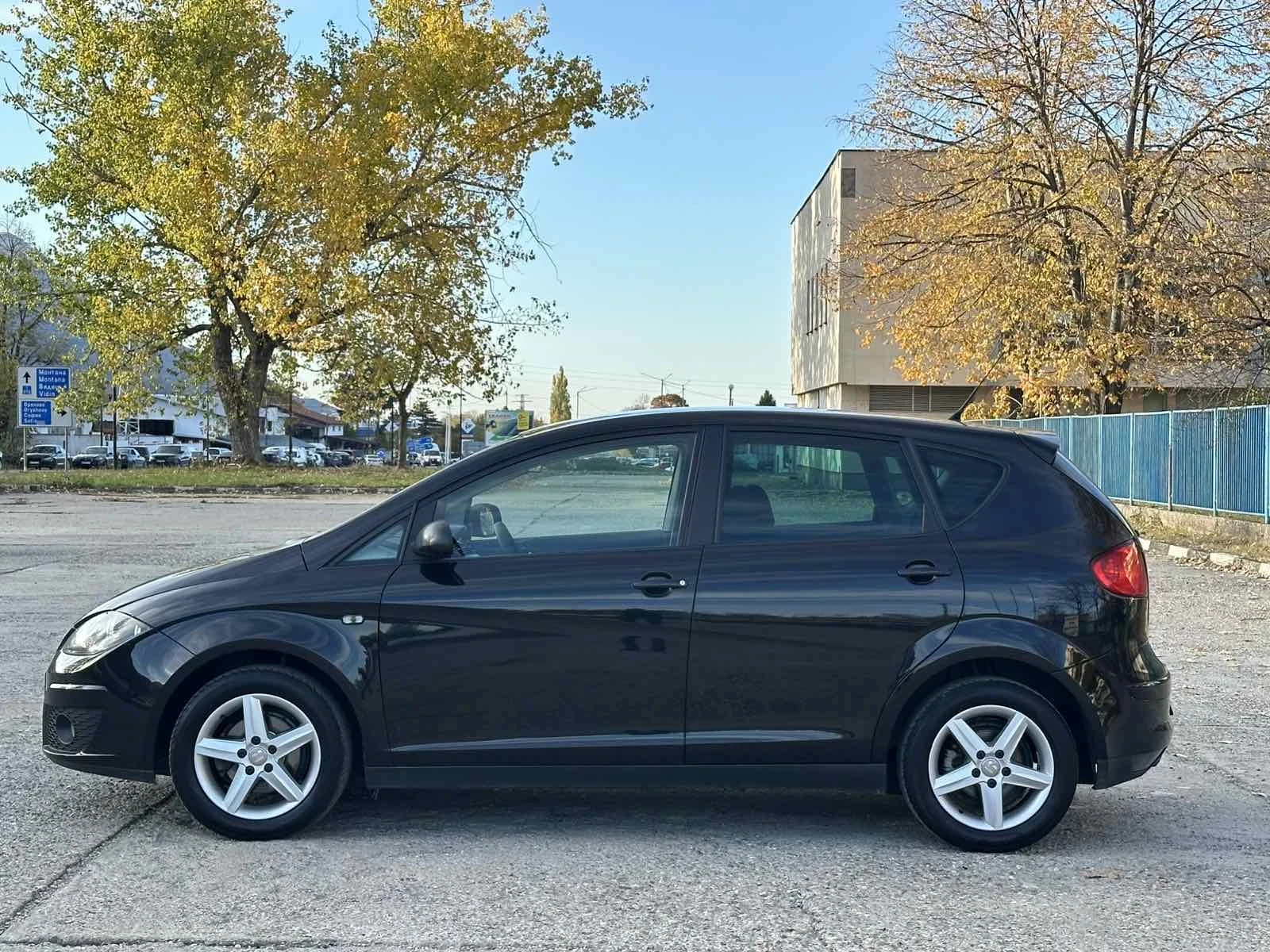 Seat Altea 1.4 FACELIFT ЛИЗИНГ, снимка 8 - Автомобили и джипове - 54981741