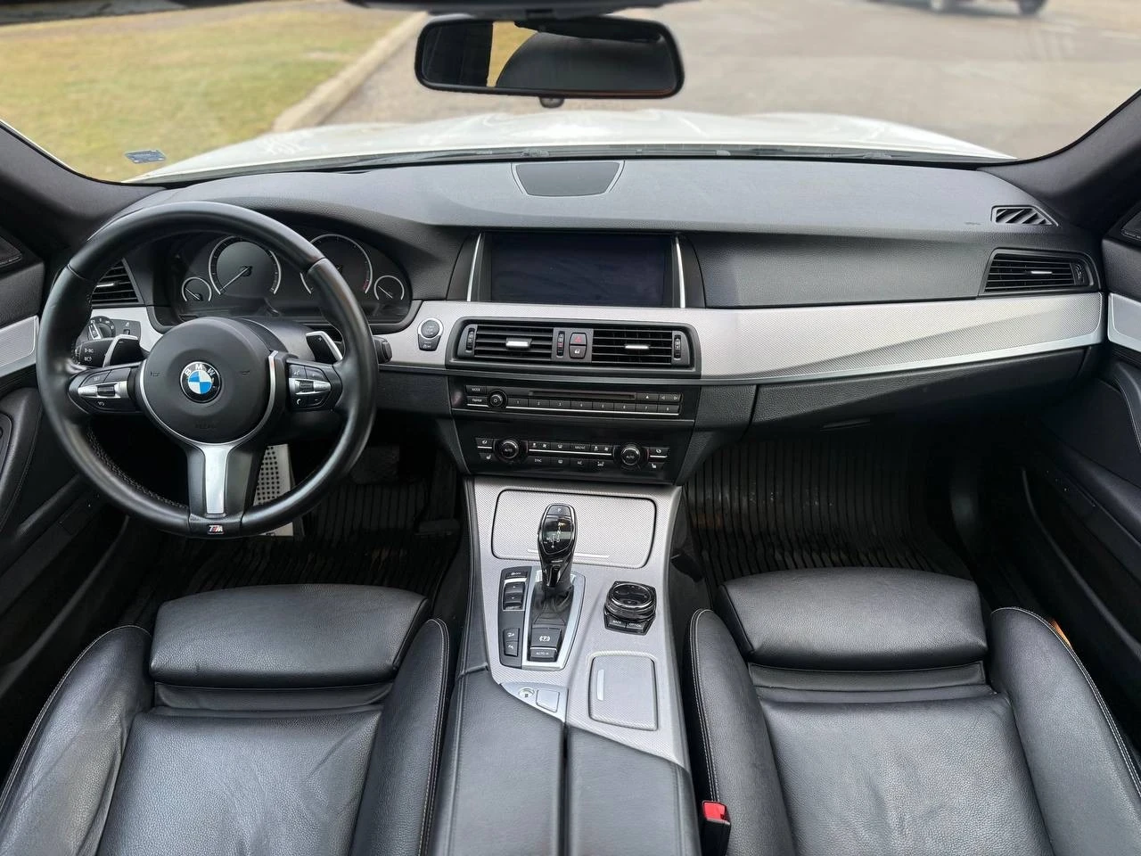BMW 535 i xDrive HUD/H&K/LED ADAPTIVE, снимка 9 - Автомобили и джипове - 55225324