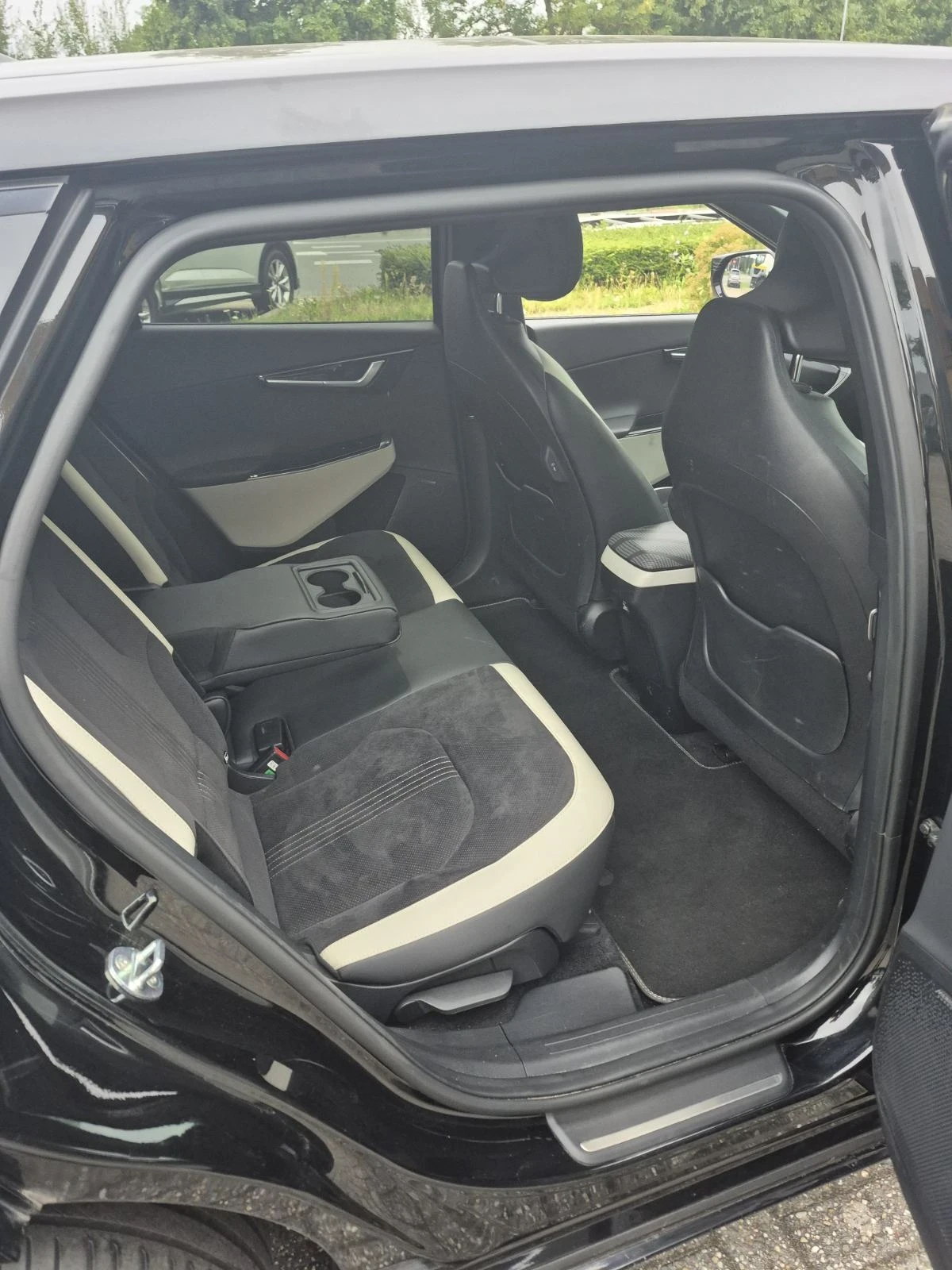Kia EV6 Full /GT line / 77, 4 KWh / SOH 100%, снимка 4 - Автомобили и джипове - 56044912