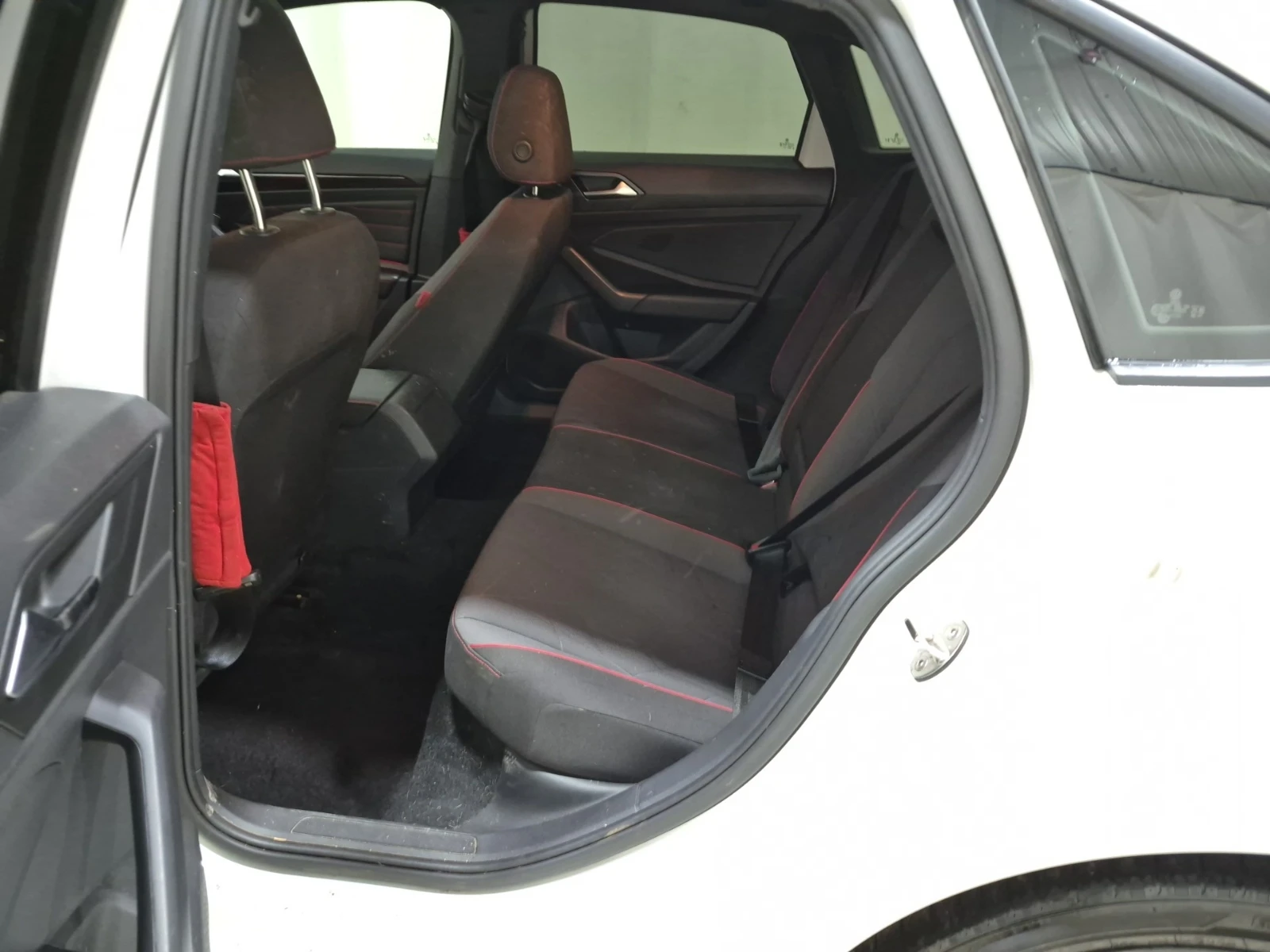VW Jetta Manual / 40th Anniversary Edition / ���������� | Mobile.bg � ����������� 15