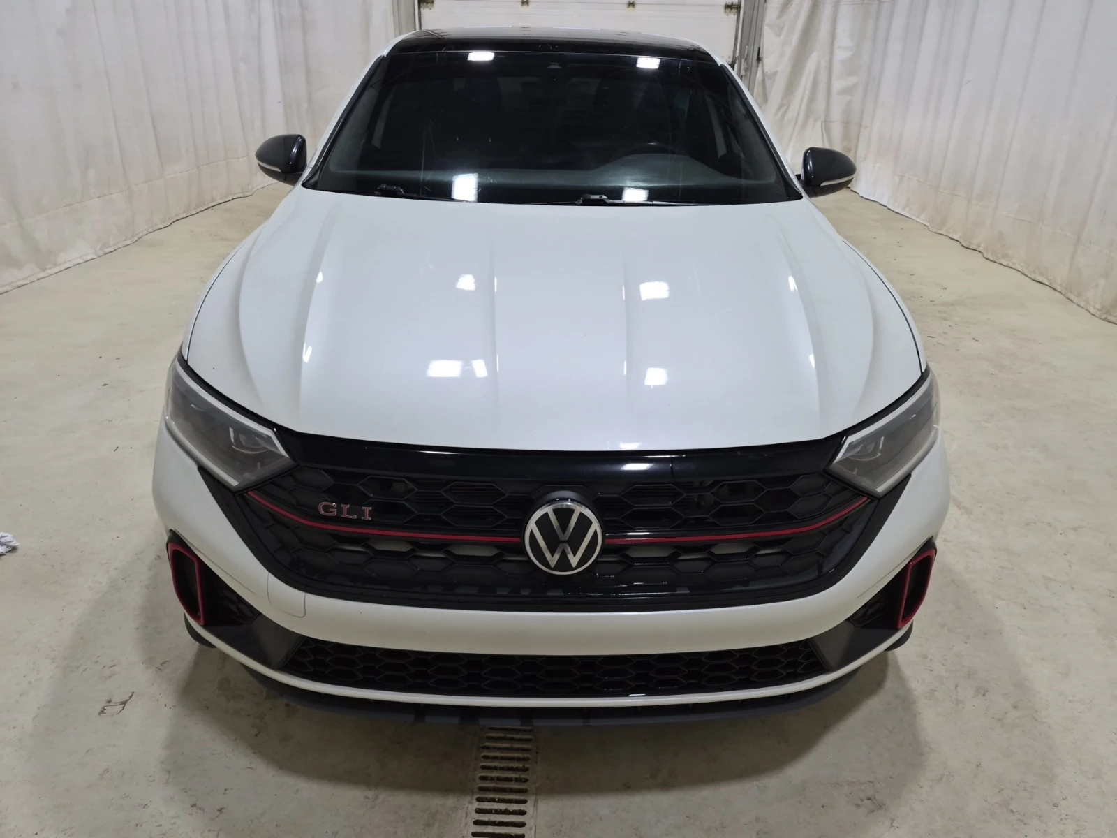 VW Jetta Manual / 40th Anniversary Edition / ���������� | Mobile.bg � ����������� 5