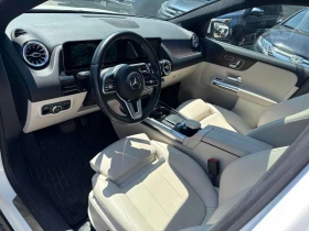 Mercedes-Benz GLA 250 * CARFAX * АВТОКРЕДИТ БЕЗ ПЪРВОНАЧАЛНА ВНОСКА, снимка 9