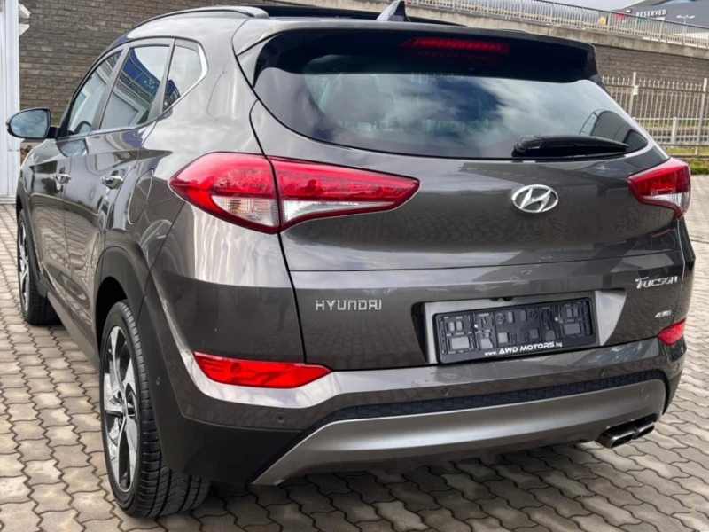 Hyundai Tucson VERTEX 4х4 Панорама Дистроник Keyless Автомат Нави, снимка 3 - Автомобили и джипове - 48354181