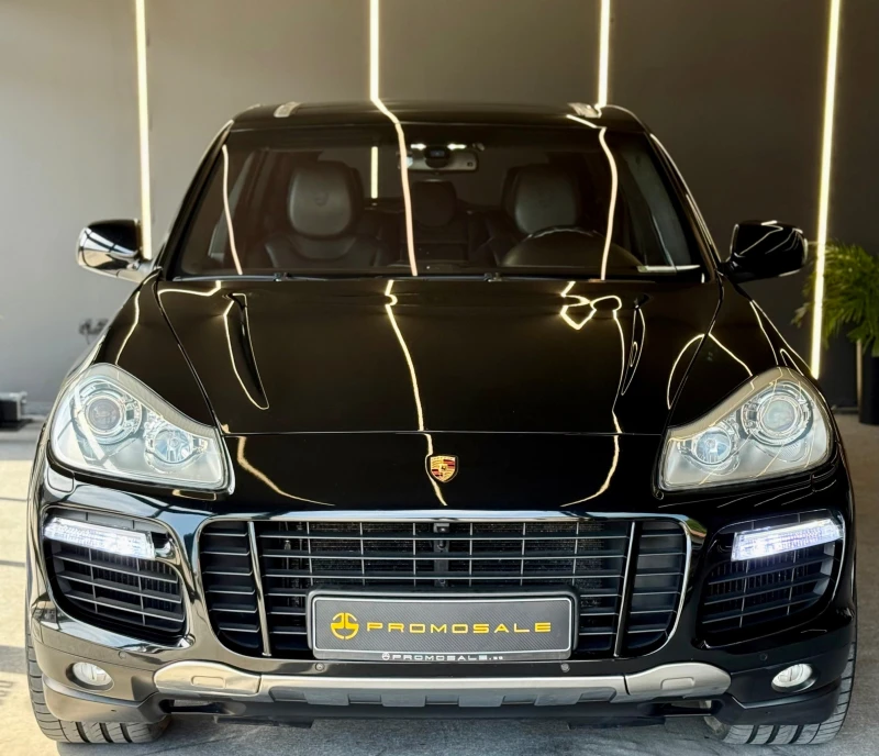 Porsche Cayenne V8* TURBO* PANO* Лизинг* PDCC* PASM* Теглич* CarPl, снимка 2 - Автомобили и джипове - 51679574