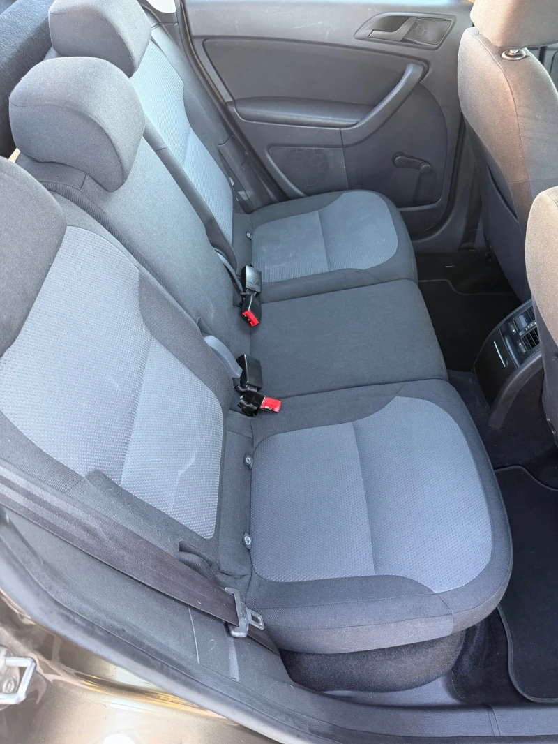 Skoda Yeti, снимка 12 - Автомобили и джипове - 53113968