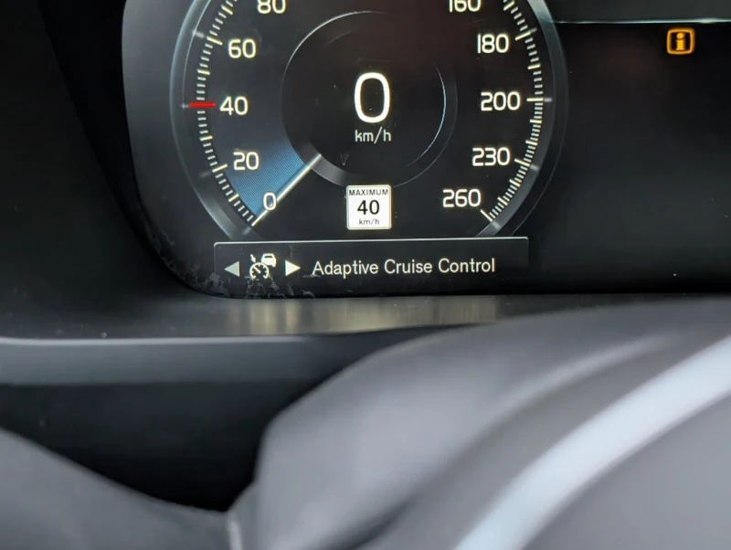 Volvo Xc90 * R Design * CARFAX* 360* 7 МЕСТЕН* ДИСТРОНИК, снимка 9 - Автомобили и джипове - 53308497