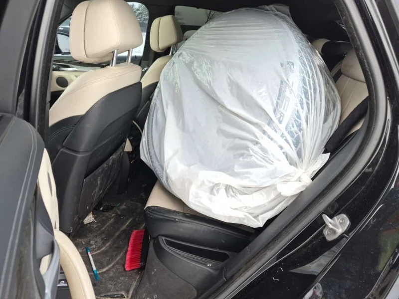 BMW X6 XDRIVE35I /М пакет/ 2-ри чифт гуми/Подгрев/Пано, снимка 11 - Автомобили и джипове - 53571115
