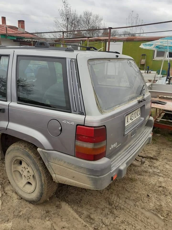 Jeep Grand cherokee, снимка 4 - Автомобили и джипове - 48020719