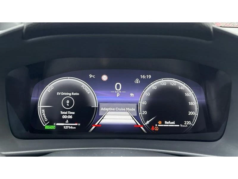 Toyota C-HR 1.8 HSD SELECTION, снимка 14 - Автомобили и джипове - 53297738