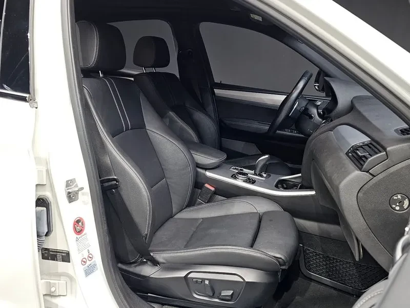 BMW X4 2.0d xDrive - САМО 30% АВАНС, снимка 11 - Автомобили и джипове - 56069939