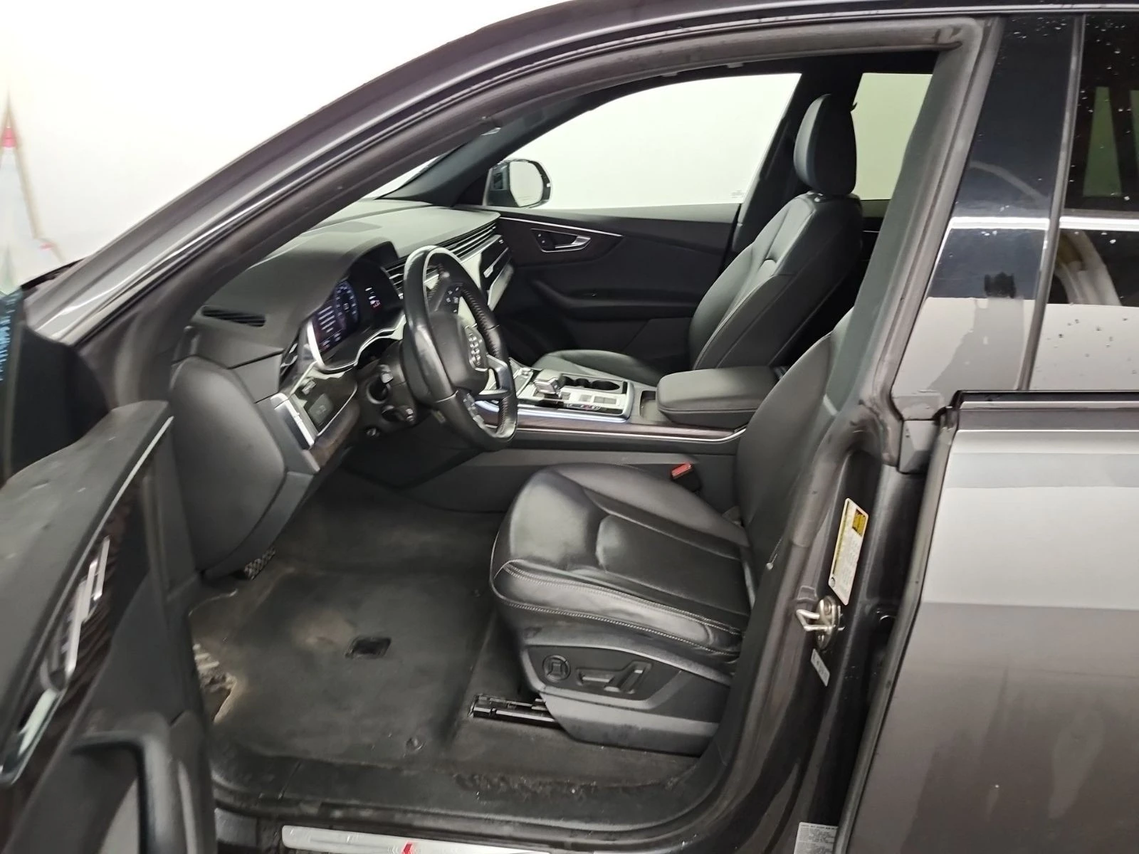 Audi Q8 PROGRESSIV С РЕГИСТРАЦИЯ & АВТО КРЕДИТ - изображение 8