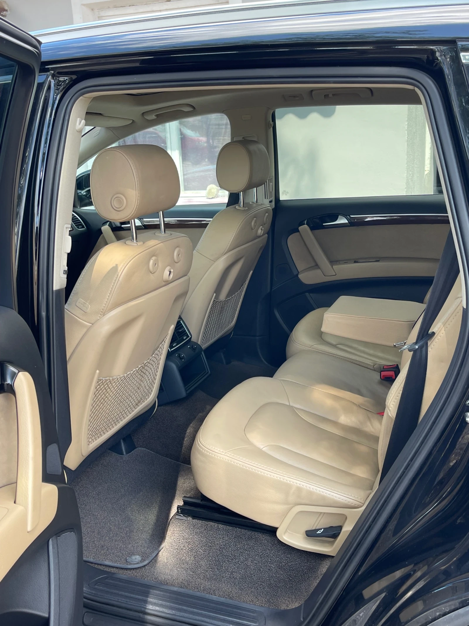 Audi Q7, снимка 8 - Автомобили и джипове - 53997266