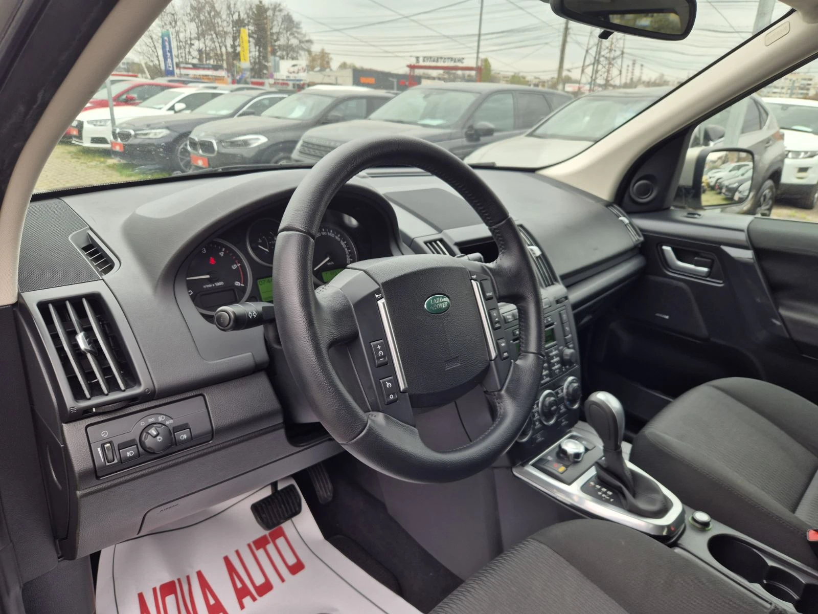 Land Rover Freelander 2.2D-4X4-FACE LIFT-AUTOMATIC, снимка 8 - Автомобили и джипове - 54220888