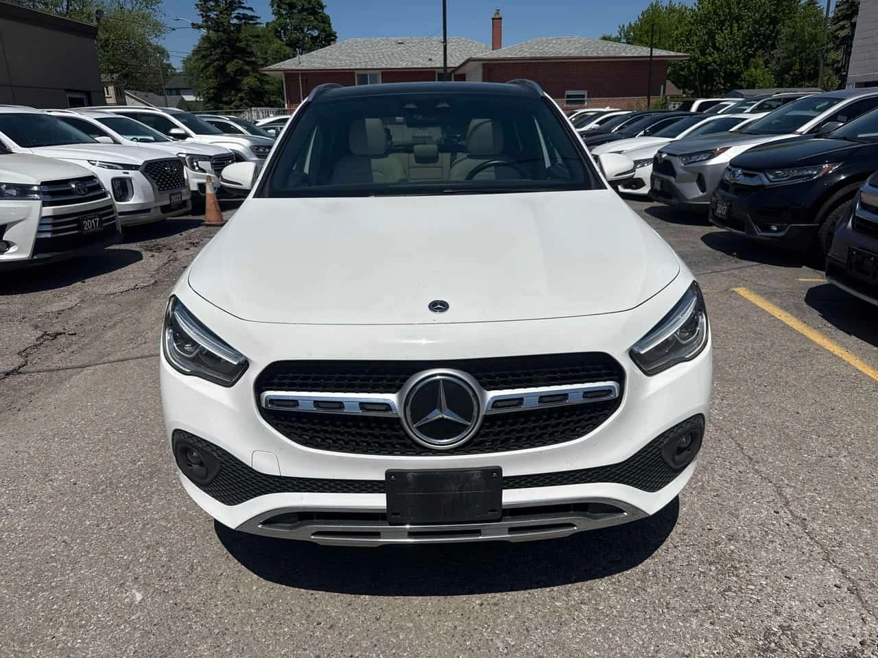 Mercedes-Benz GLA 250 * CARFAX * АВТОКРЕДИТ БЕЗ ПЪРВОНАЧАЛНА ВНОСКА, снимка 5 - Автомобили и джипове - 54736455