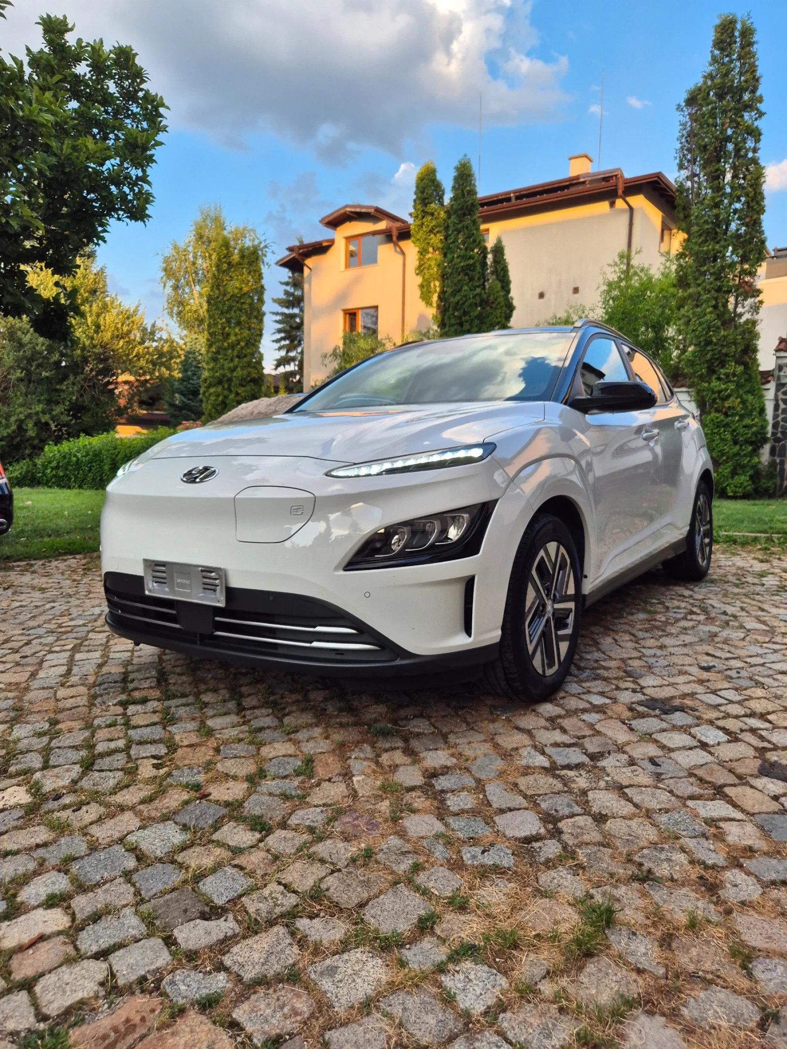 Hyundai Kona Premium 73 000km термо помпа, снимка 3 - Автомобили и джипове - 55343241