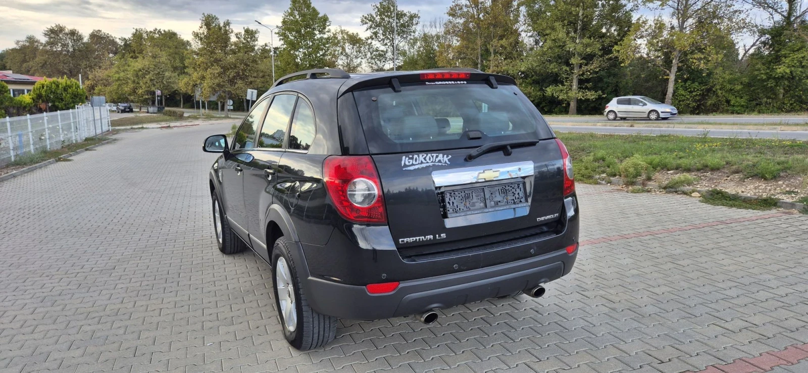 Chevrolet Captiva 2.0 6+ 1, снимка 9 - Автомобили и джипове - 56226168