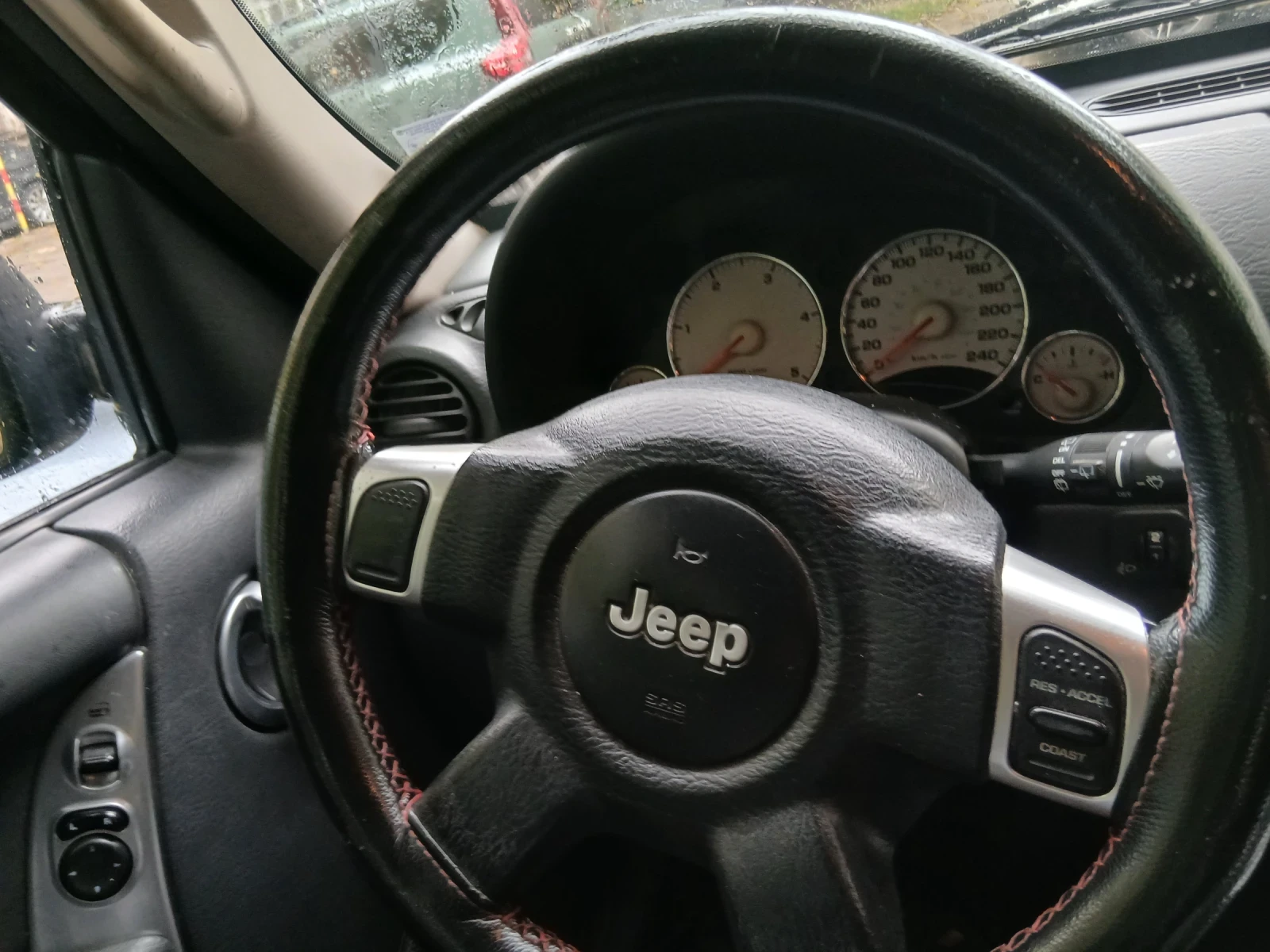 Jeep Cherokee, снимка 7 - Автомобили и джипове - 56748483