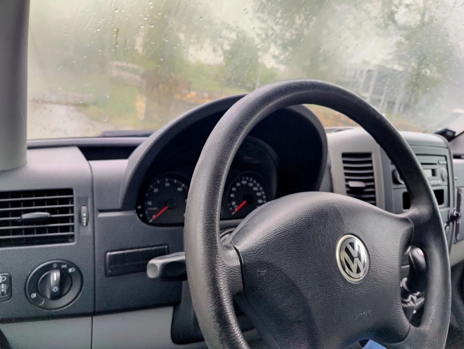VW Crafter, снимка 11 - Бусове и автобуси - 56074113