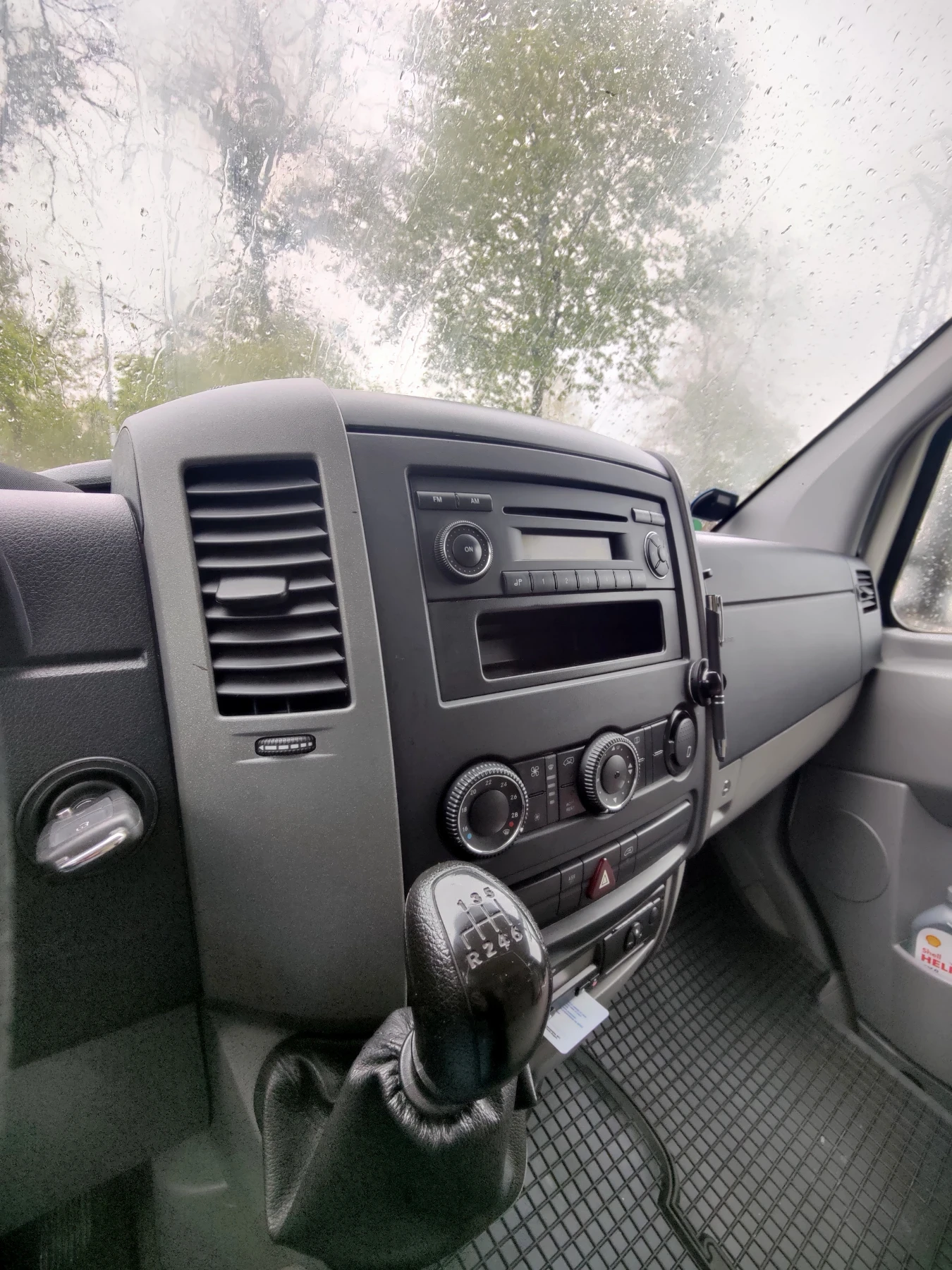 VW Crafter, снимка 12 - Бусове и автобуси - 56074113