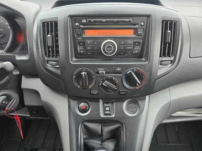 Кемпер Други NISSAN NV 200 1.5DCI 86кс ЕВРО 4, снимка 9 - Каравани и кемпери - 52988999