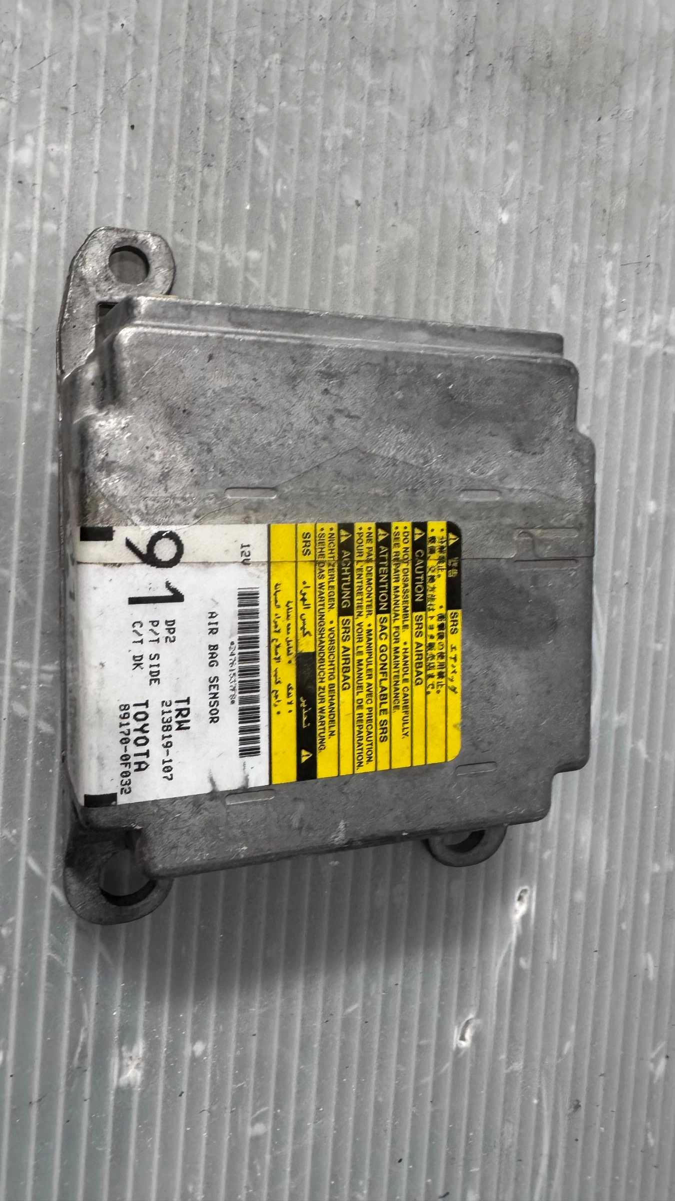 Airbag  /  /  a Toyota Corolla - 213819-107 /  89170-0F032 | Mobile.bg   1