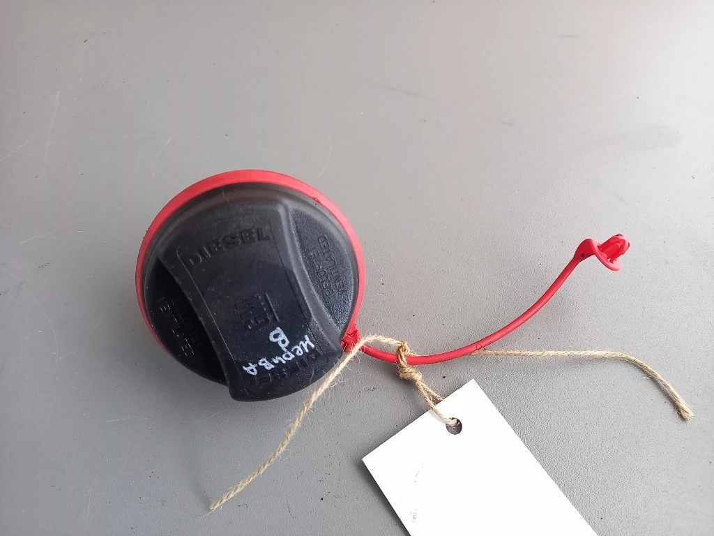 Капачка резервоар вътрешна Опел Мерива Б 1.3цдти 