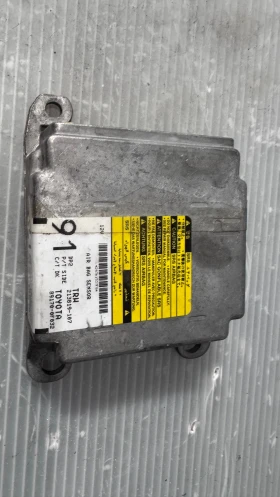     Airbag  /  /  a Toyota Corolla - 213819-107 /  89170-0F032