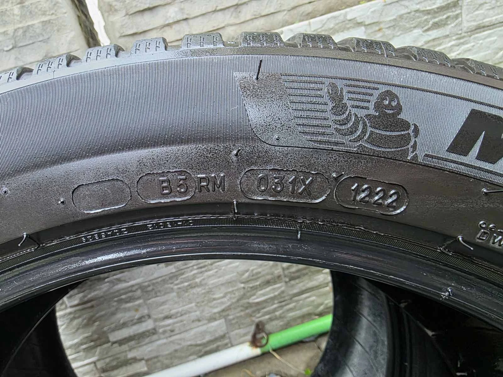 Гуми Всесезонни 275/45R20, снимка 6 - Гуми и джанти - 56746198