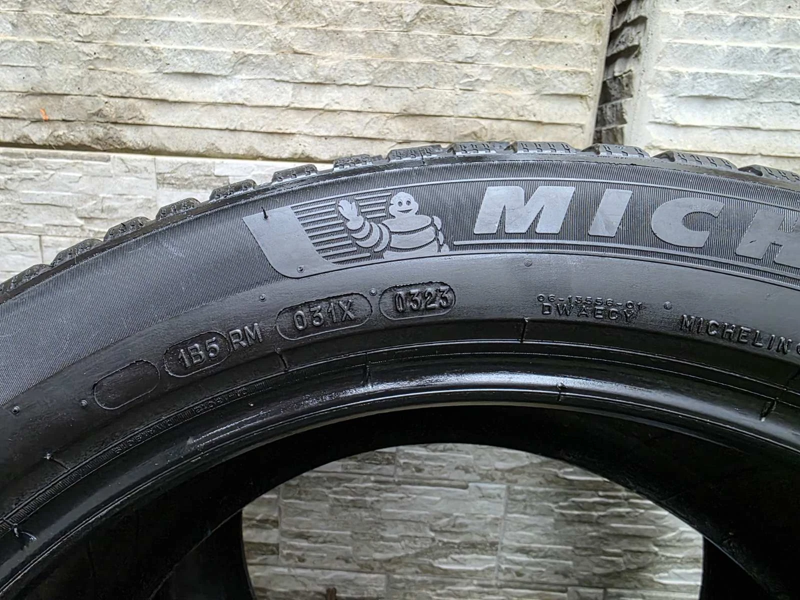 Гуми Всесезонни 275/45R20, снимка 8 - Гуми и джанти - 56746198