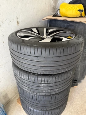        245/40R19  VW