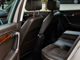 VW Passat 2.0 TDI/СЕДАН/КОЖА/ПЕЧКА/ПОДГРЕВ, снимка 16