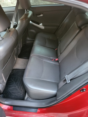 Toyota Prius 1.8, снимка 10 - Автомобили и джипове - 45713920