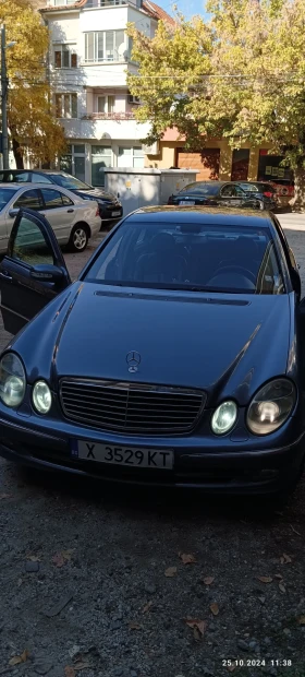  Mercedes-Benz E 320