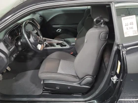 Обява за продажба на Dodge Challenger * R/T* CARFAX * БЕЗ ПЪРВОНАЧАЛНА ВНОСКА ~62 500 лв. - изображение 4 | Auto.bg Обява за продажба на Dodge Challenger * R/T* CARFAX * БЕЗ ПЪРВОНАЧАЛНА ВНОСКА ~62 500 лв. - изображение 4