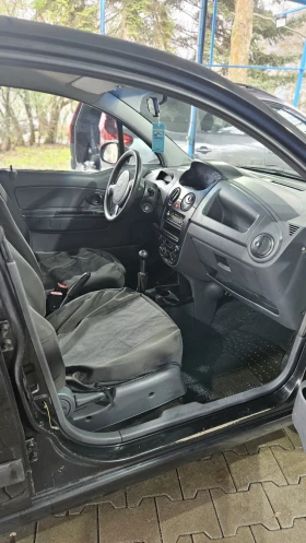 Chevrolet Spark - 650 € / 1271.29 лв. - 88102528 9