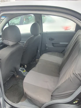 Chevrolet Spark - 650 € / 1271.29 лв. - 88102528 10