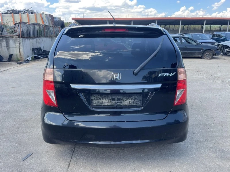 Honda Fr-v 1.8, снимка 3 - Автомобили и джипове - 41834734