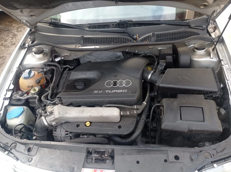 Audi A3 1.8т, снимка 4 - Автомобили и джипове - 46668176