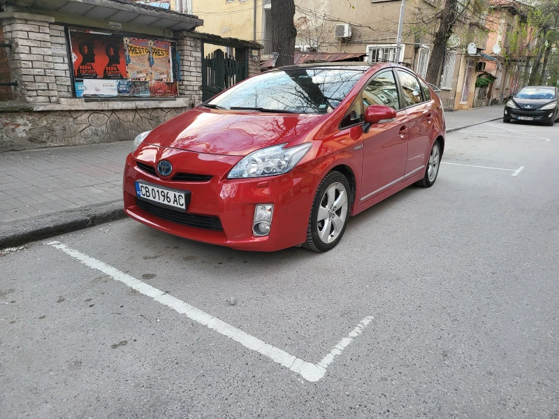 Toyota Prius 1.8, снимка 3 - Автомобили и джипове - 47423916