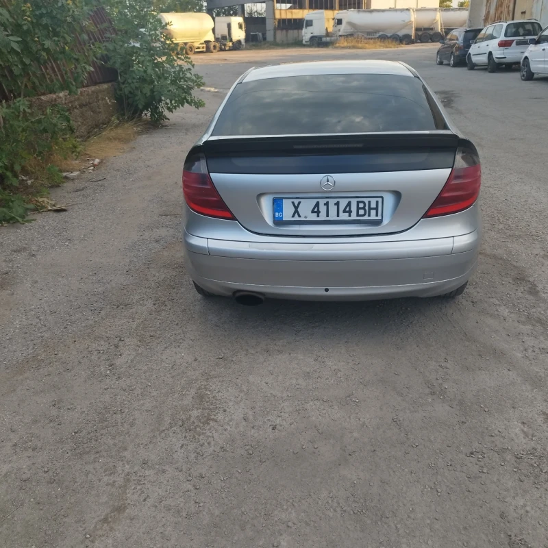 Mercedes-Benz C 220, снимка 4 - Автомобили и джипове - 49107985