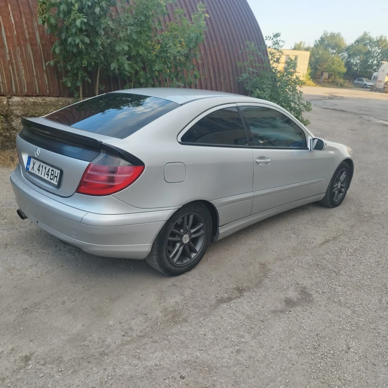 Mercedes-Benz C 220, снимка 6 - Автомобили и джипове - 46941967