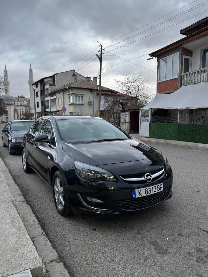 Opel Astra, снимка 11 - Автомобили и джипове - 48107170