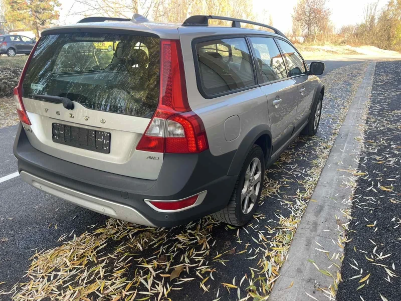 Volvo Xc70 D5, снимка 4 - Автомобили и джипове - 48240518