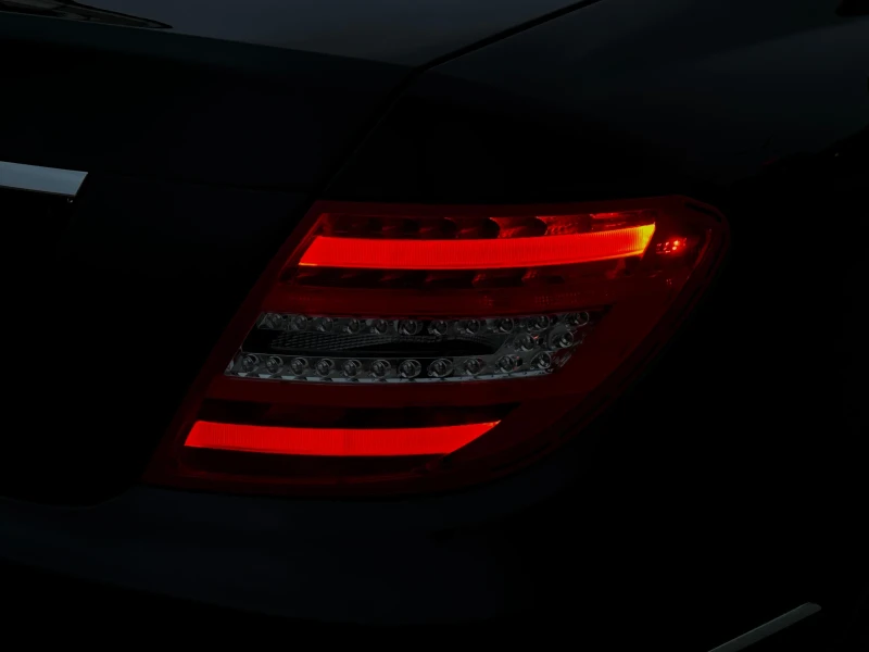 Mercedes-Benz C 220 CDI (180) EXCLUSIVE RED EDITION AVANTGARDE FACE, снимка 14 - Автомобили и джипове - 50089886