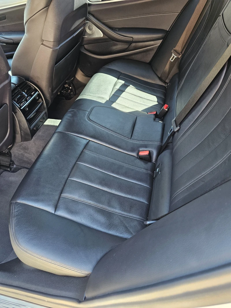 BMW 530 M Sport / xDrive , снимка 10 - Автомобили и джипове - 50823751