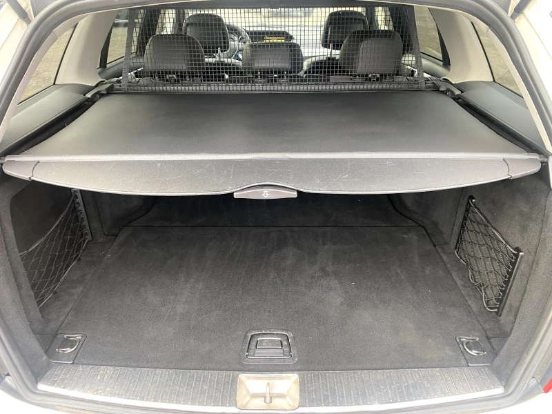 Mercedes-Benz C 220 CDi Face Lift Avantgarde Кожа Нави Ксенон, снимка 11 - Автомобили и джипове - 51032205