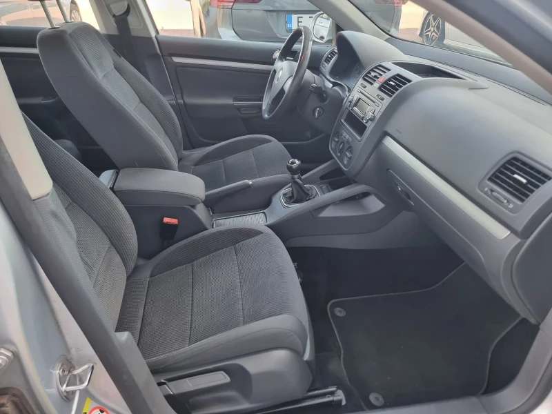 VW Golf 1.4 TБ, снимка 10 - Автомобили и джипове - 51367027