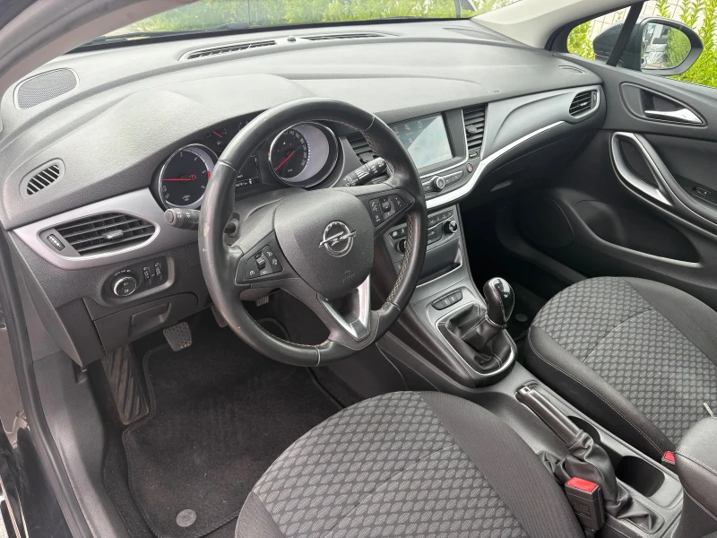 Opel Astra, снимка 10 - Автомобили и джипове - 51465528