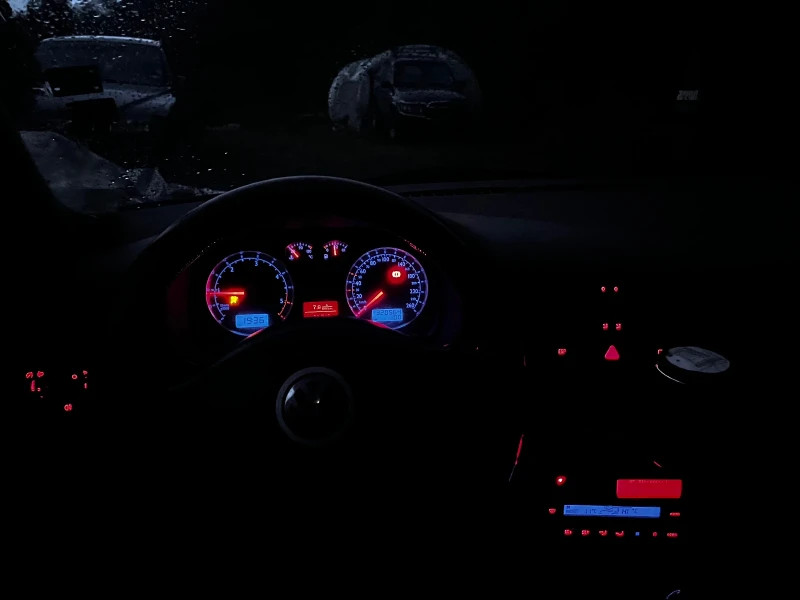 VW Bora, снимка 9 - Автомобили и джипове - 51908789