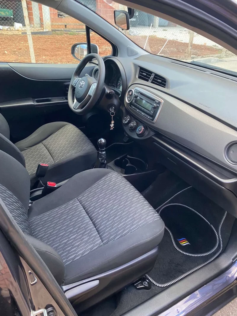 Toyota Yaris 1.4D4D, снимка 8 - Автомобили и джипове - 52851205
